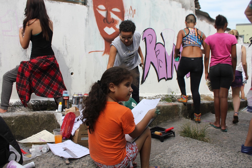 Complexo on X: Respeita as mina. 💪 Sexta foi dia de evento delas, o  ilegal feminino contra a polícia feminina e todas mandaram super bem. É  importante lembrar q as mulheres podem