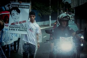 Danilo, irmão de Denys Henrique pede pelo fim da polícia militar e afirma que vítimas não foram pisoteadas em baile de Paraisópolis