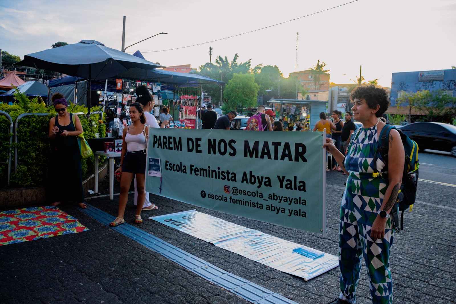 Manifestação da Escola Feminista Abya Yala no metrô Capão Redondo, em 2023 