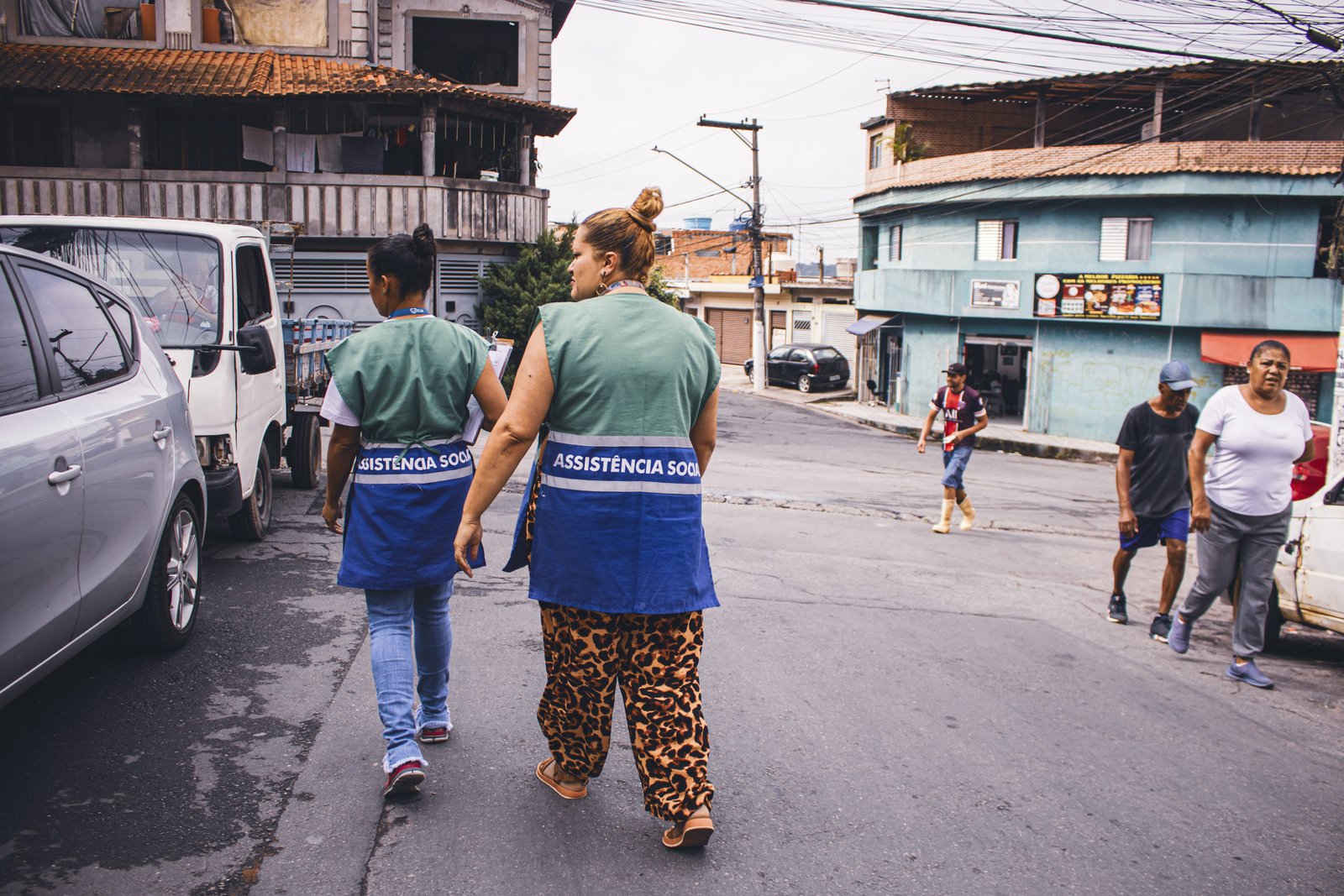 Trabalhadoras do SASF a caminho da visita familiar