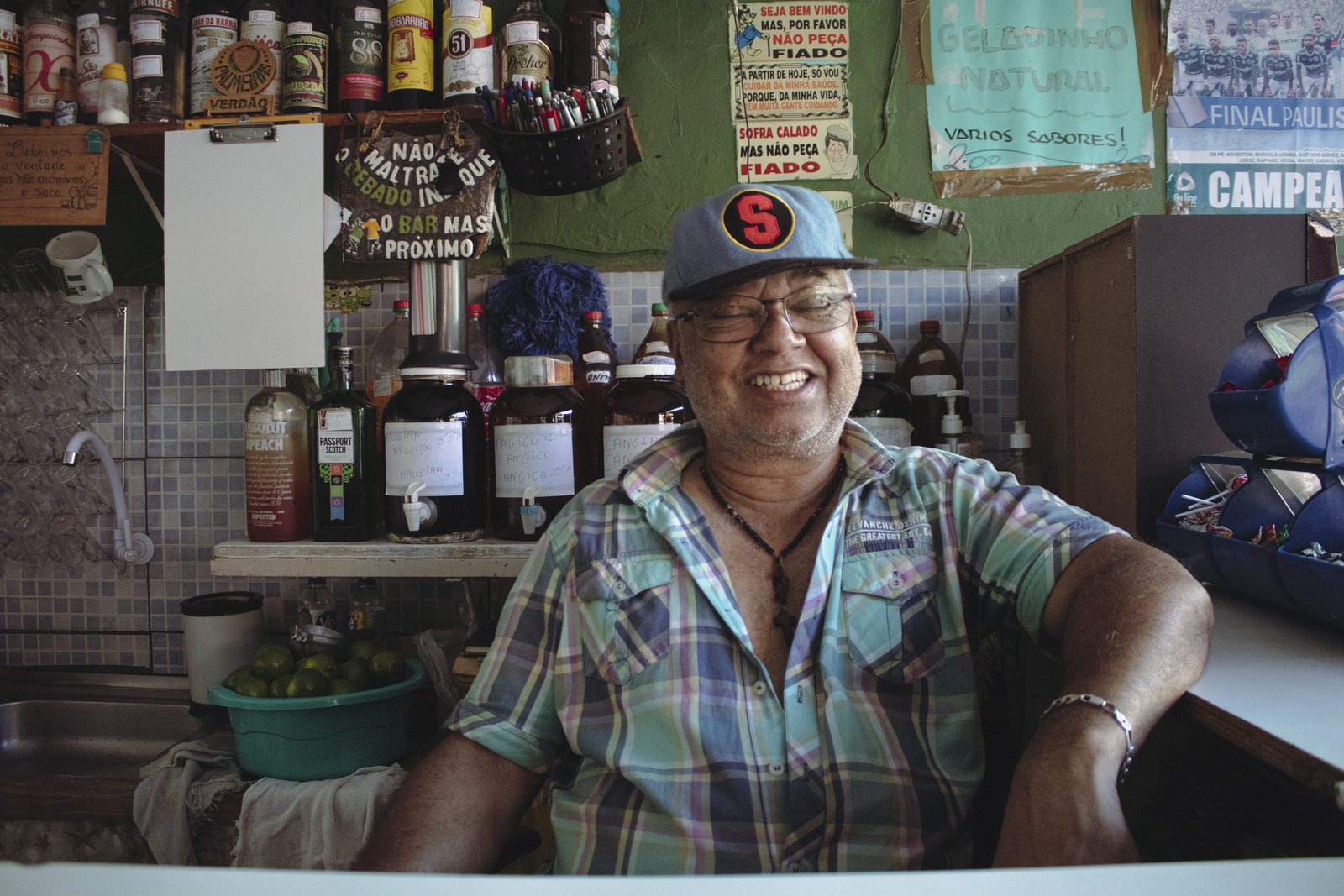 Renan Ferreira da Silva, 64 anos, tem um bar há 15 anos no Jardim Horizonte Azul (zona Sul)