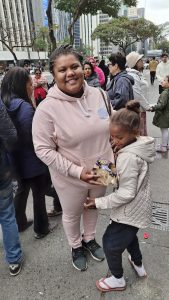 Aline Ravena em protesto por moradia na avenida Paulista (foto André Santos)