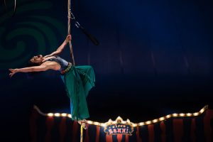 Circo Zanni se apresenta no Festival FOLIA na Vila Nova Cachoeirinha | Crédito: Paulo Barbuto