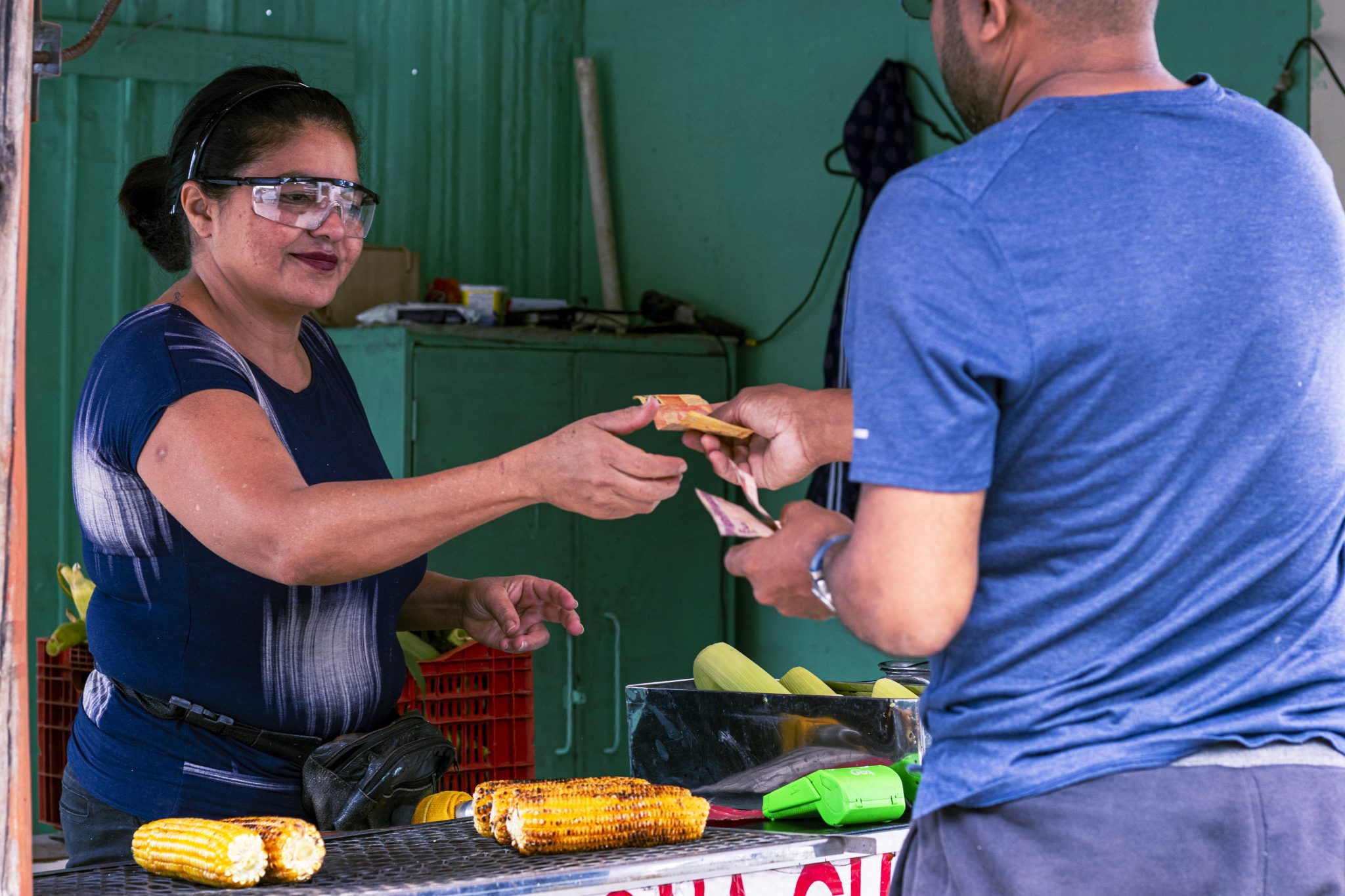 Francisca Carvalho, comerciante no Jardim Prainha