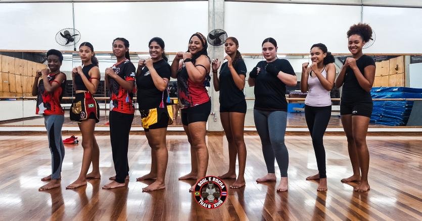 Turma de Muay Thai no CEU Alvarenga (foto: divulgação)