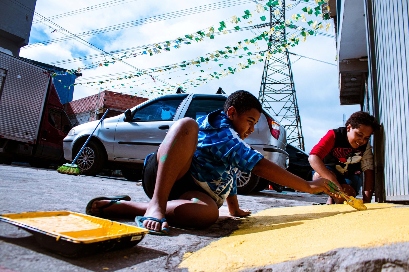 Crianças são as mais animadas para a decoração