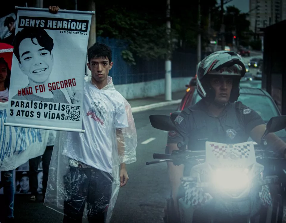 Danilo, irmão de Denys Henrique pede pelo fim da polícia militar e afirma que vítimas não foram pisoteadas em baile de Paraisópolis